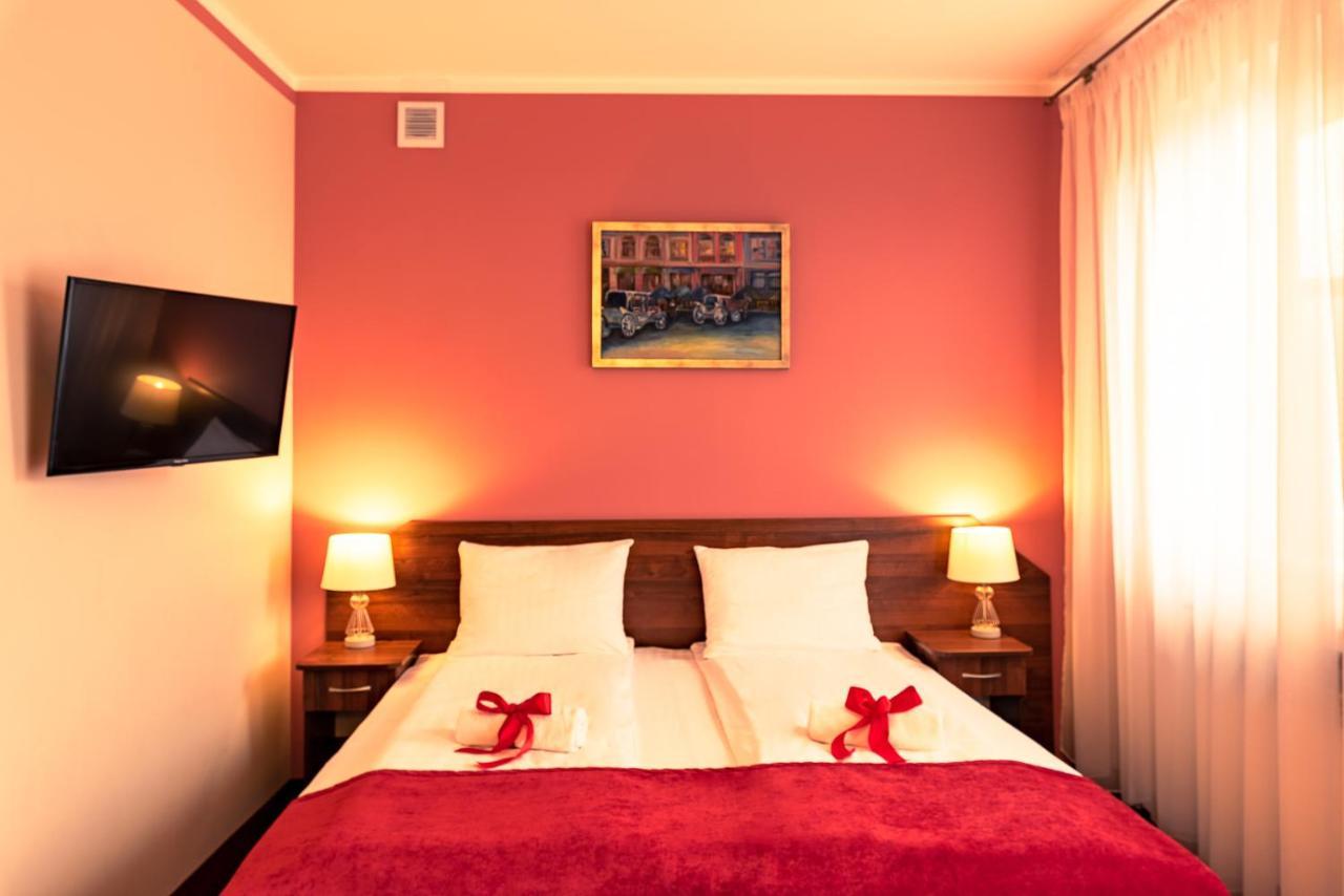 Hotel Kasztelan Dobczyce Bagian luar foto